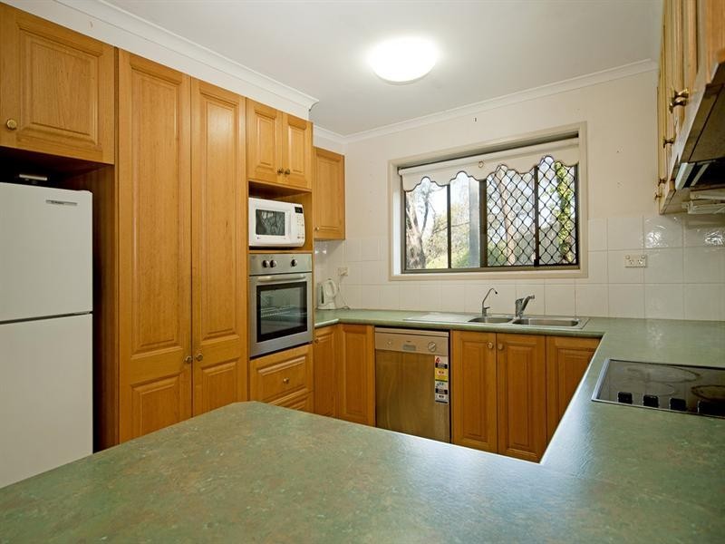 66 Castle Hill Drive South, Gaven QLD 4211