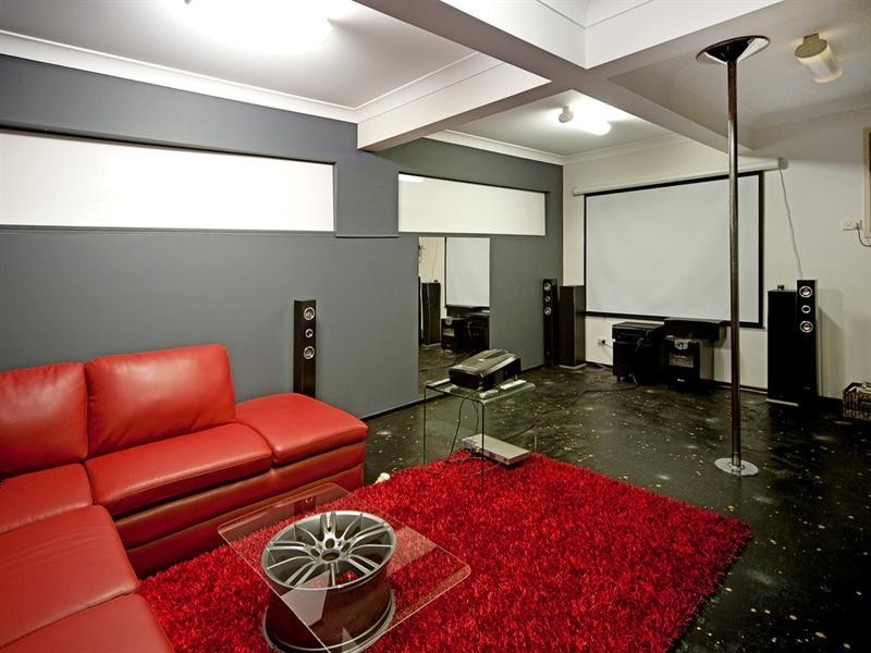 66 Castle Hill Drive South, Gaven QLD 4211