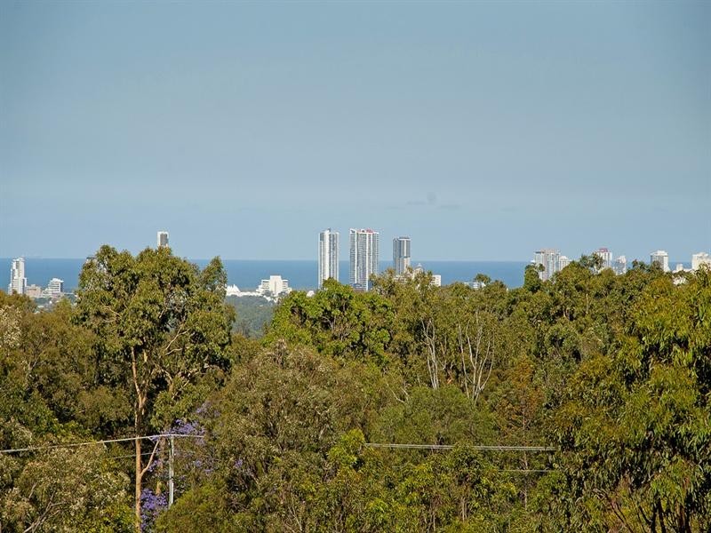 66 Castle Hill Drive South, Gaven QLD 4211