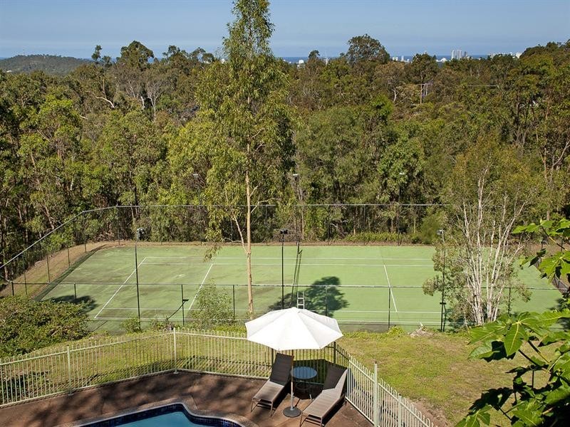 66 Castle Hill Drive South, Gaven QLD 4211