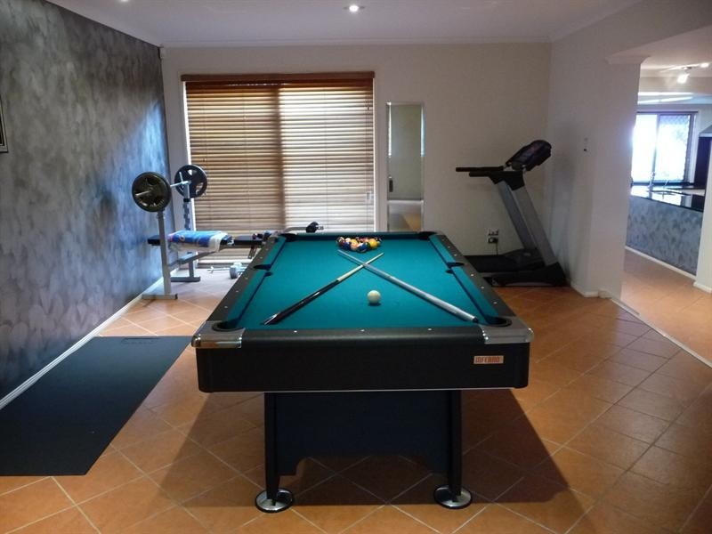 26 Polynesia Avenue, Pacific Pines QLD 4211