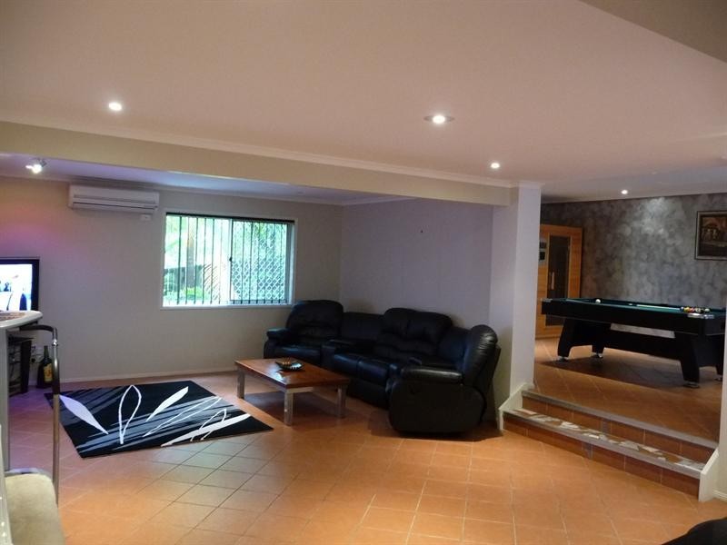 26 Polynesia Avenue, Pacific Pines QLD 4211