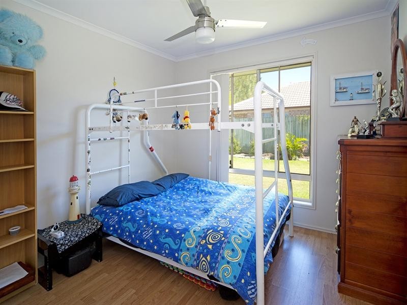 14 Whyalla Court, Helensvale QLD 4212