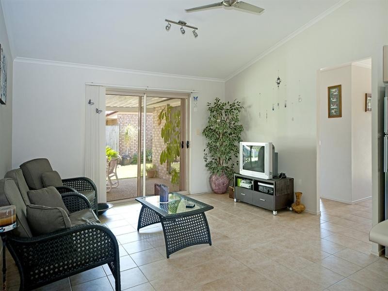 14 Whyalla Court, Helensvale QLD 4212