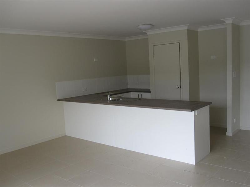 55A Wunburra Circuit, Pacific Pines QLD 4211