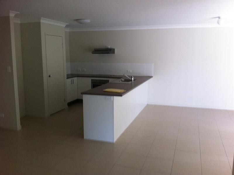 55A Wunburra Circuit, Pacific Pines QLD 4211