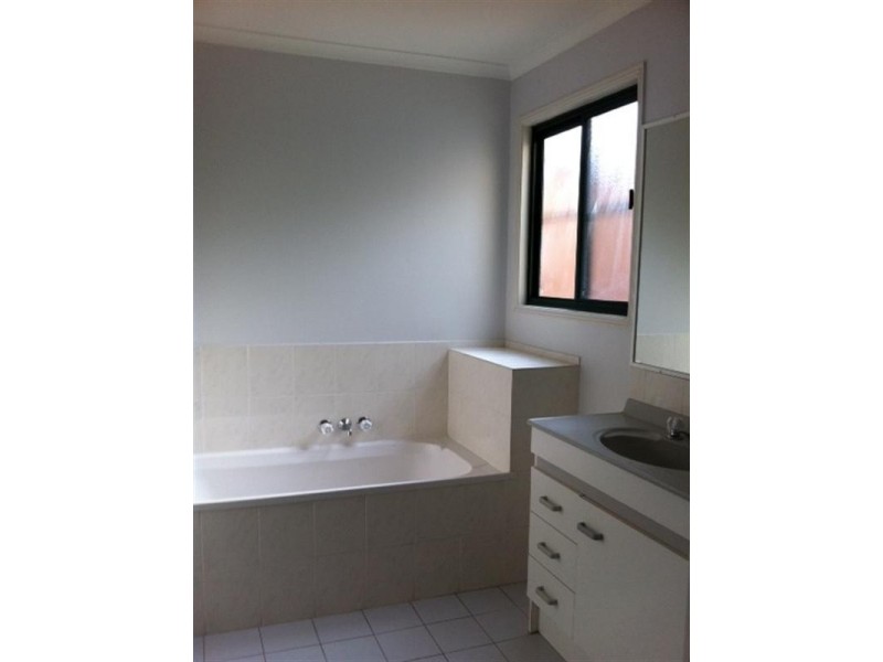 53 River Oak Drive, Helensvale QLD 4212