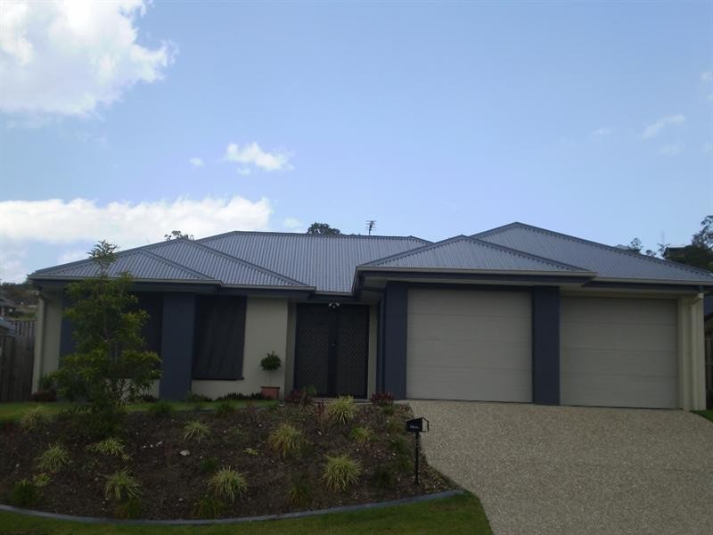 6 Gerard Street, Pacific Pines QLD 4211