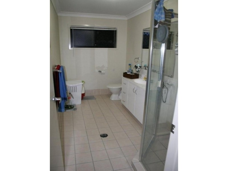 6 Gerard Street, Pacific Pines QLD 4211