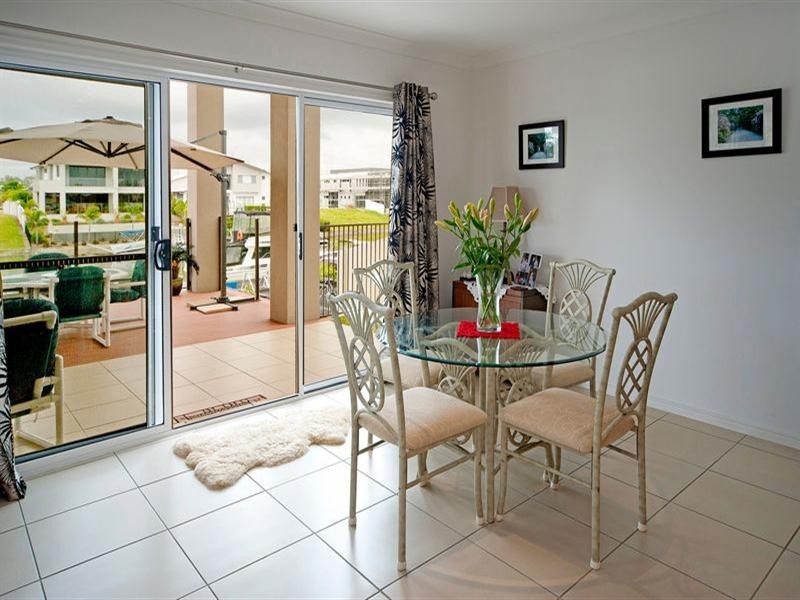 19 Harbourvue Court, Helensvale QLD 4212