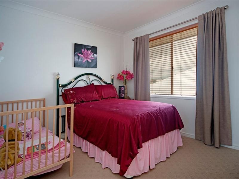 19 Harbourvue Court, Helensvale QLD 4212