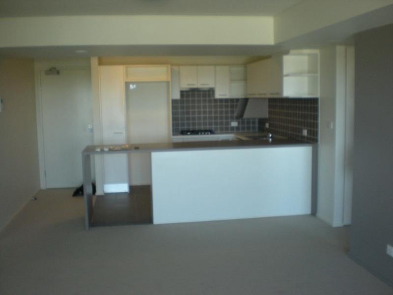 2302/111 Lindfield Drive, Helensvale QLD 4212