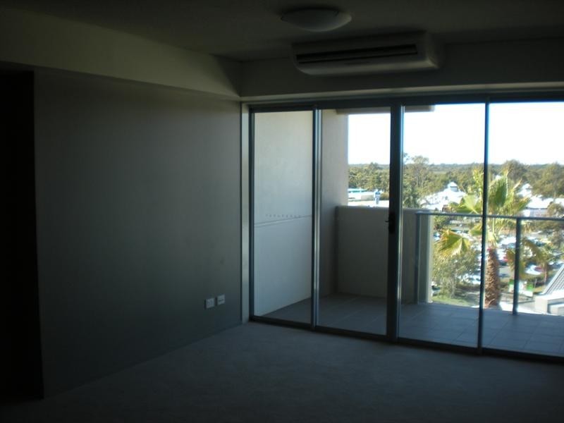 2302/111 Lindfield Drive, Helensvale QLD 4212