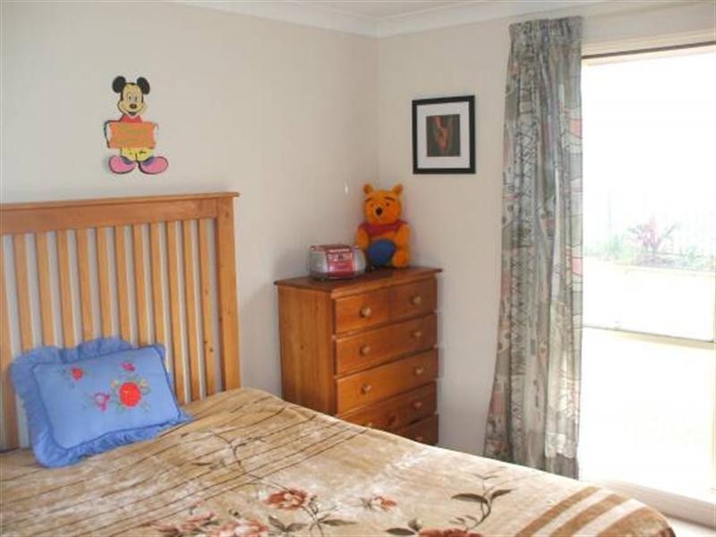 2 Belongil Street, Pacific Pines QLD 4211