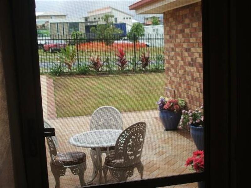 2 Belongil Street, Pacific Pines QLD 4211