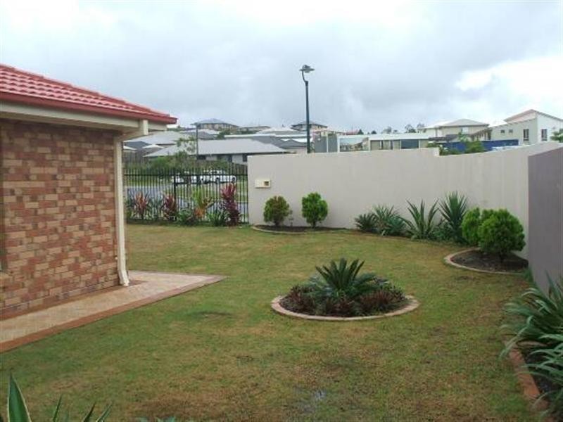 2 Belongil Street, Pacific Pines QLD 4211