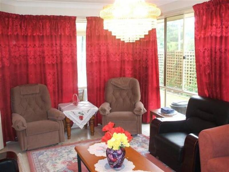 2 Belongil Street, Pacific Pines QLD 4211