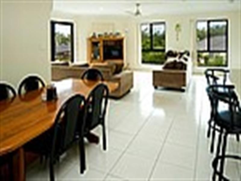 2/18 Hydrangea Street, Ormeau QLD 4208