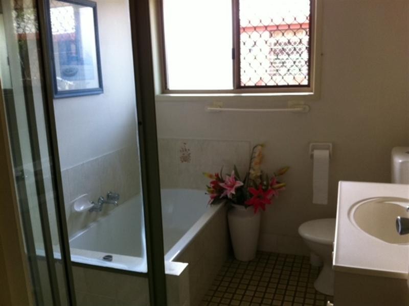 1/11 Napper Road, Arundel QLD 4214