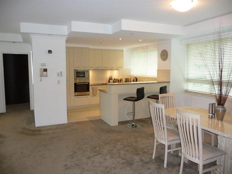 29/75 Brighton Parade, Southport QLD 4215