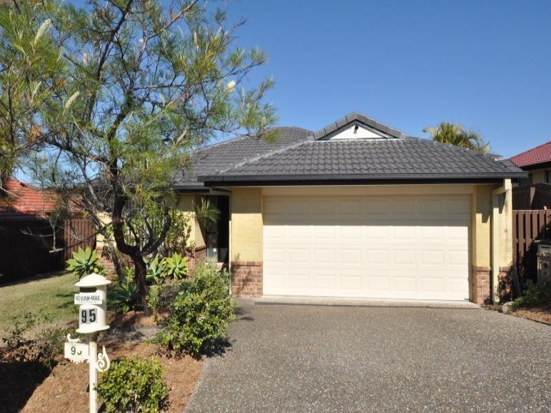 95 Lindfield Road, Helensvale QLD 4212