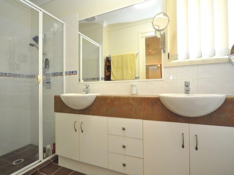 95 Lindfield Road, Helensvale QLD 4212