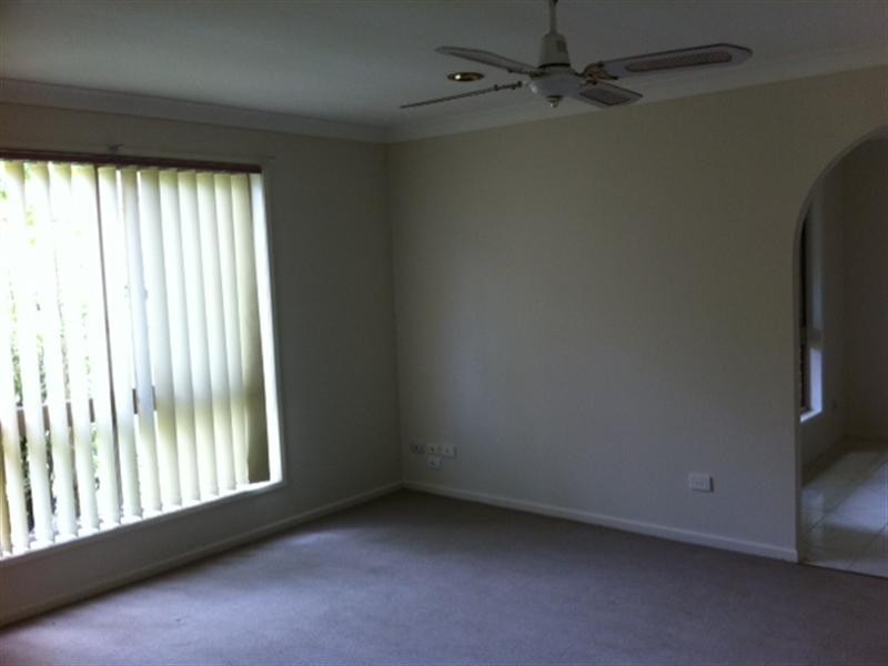117 Mildura Drive, Helensvale QLD 4212