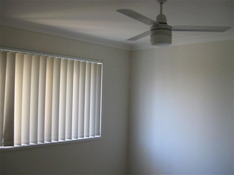 2/47 Fortescue Street, Pacific Pines QLD 4211