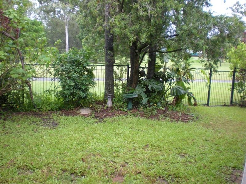 6 Midvale Place, Helensvale QLD 4212