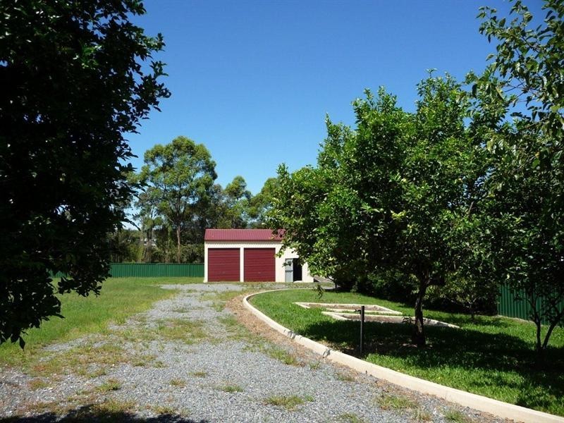 16 Connemara Road, Gaven QLD 4211