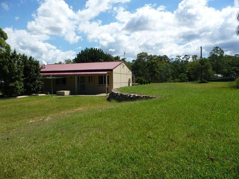 16 Connemara Road, Gaven QLD 4211