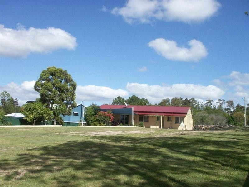 16 Connemara Road, Gaven QLD 4211