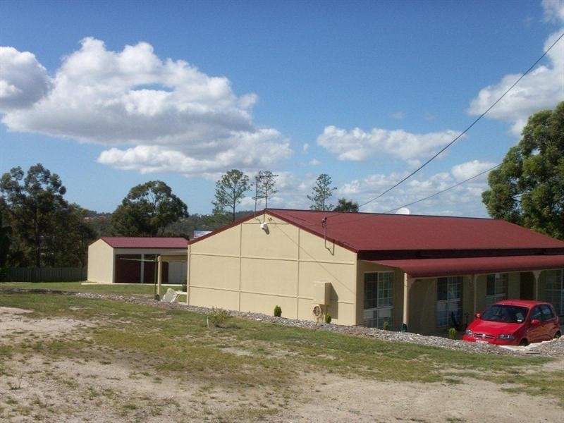 16 Connemara Road, Gaven QLD 4211