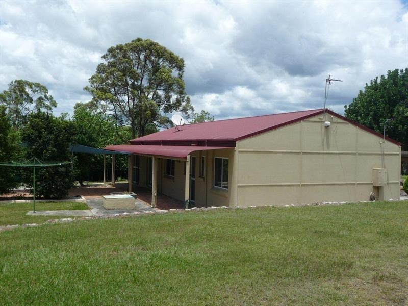 16 Connemara Road, Gaven QLD 4211