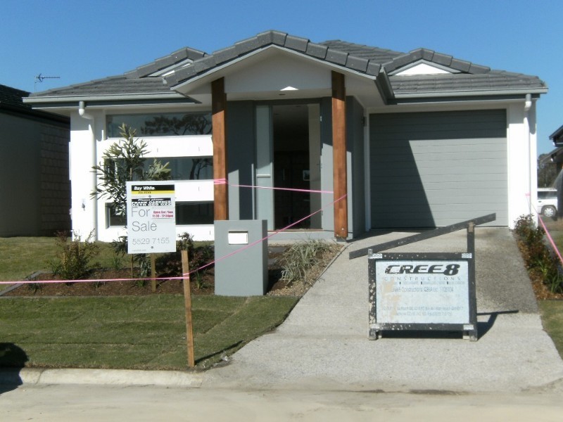 49 The Landings, Upper Coomera QLD 4209