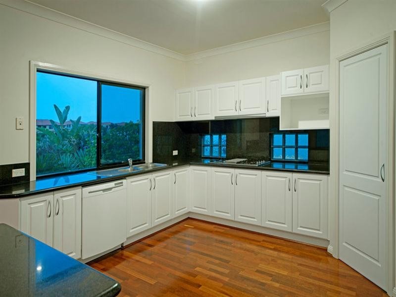 17 Sabrina Avenue, Helensvale QLD 4212