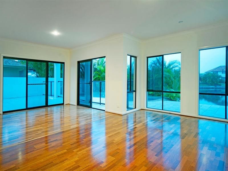 17 Sabrina Avenue, Helensvale QLD 4212