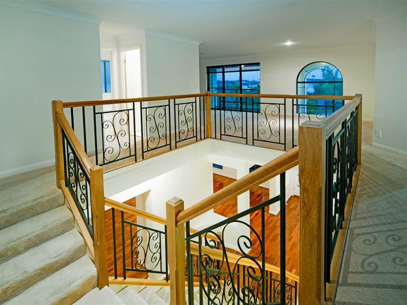 17 Sabrina Avenue, Helensvale QLD 4212