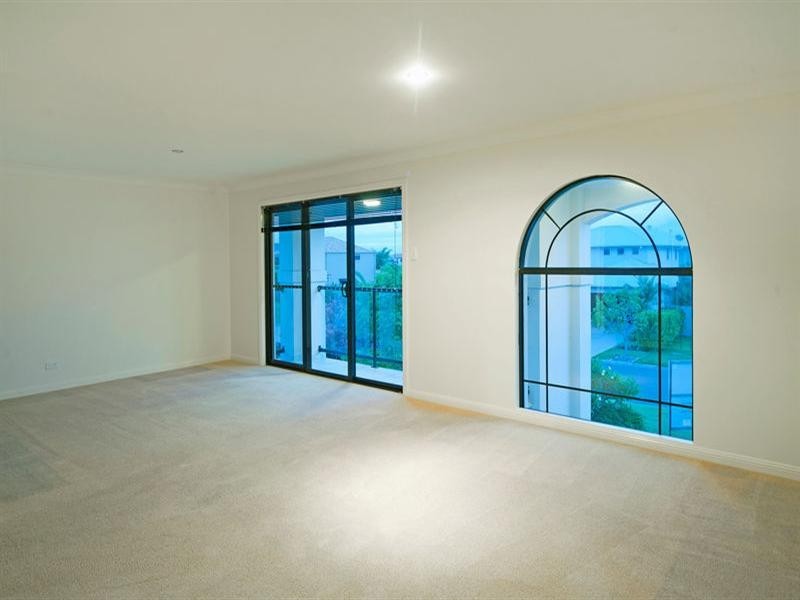 17 Sabrina Avenue, Helensvale QLD 4212