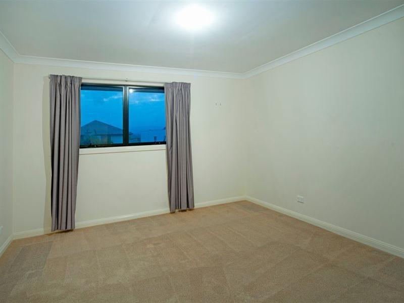 17 Sabrina Avenue, Helensvale QLD 4212