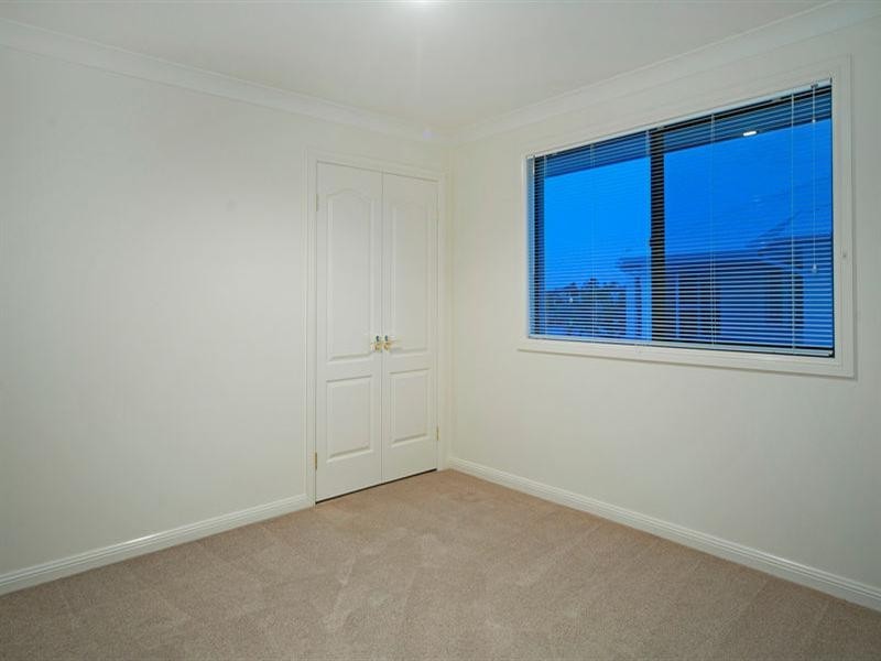 17 Sabrina Avenue, Helensvale QLD 4212