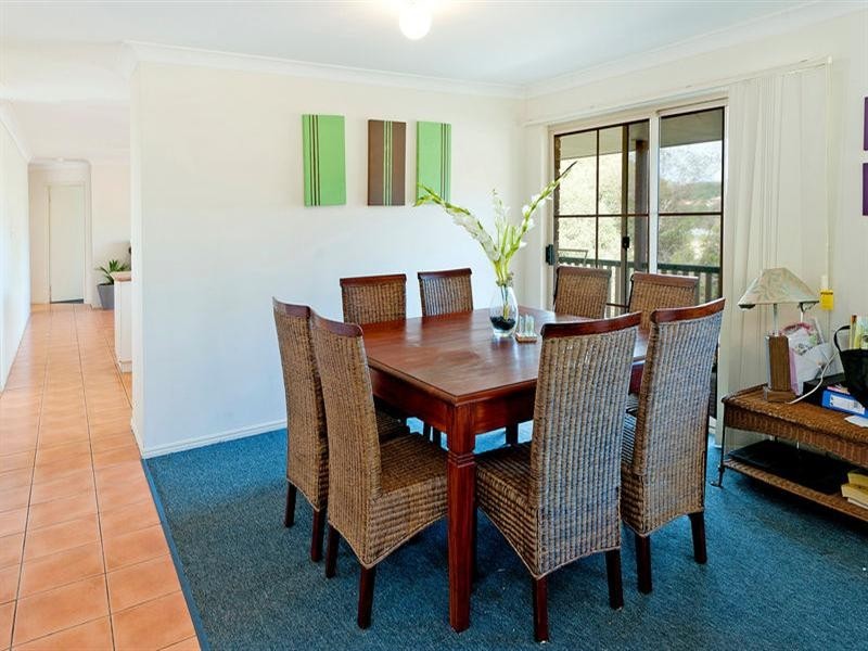 13 Henderson Rise, Pacific Pines QLD 4211