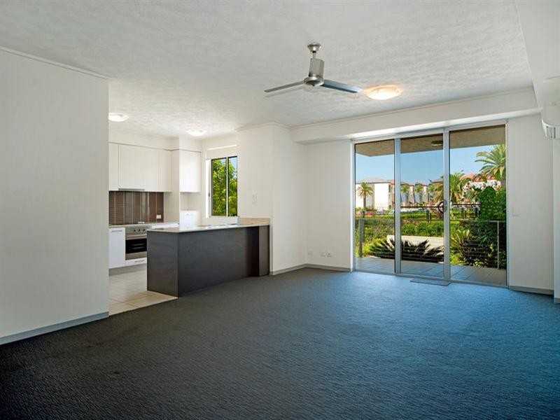 312/64-68 Sickle Avenue, Hope Island QLD 4212