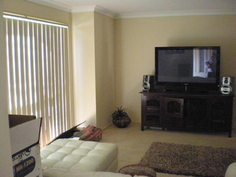 26 Easter Crescent, Pacific Pines QLD 4211