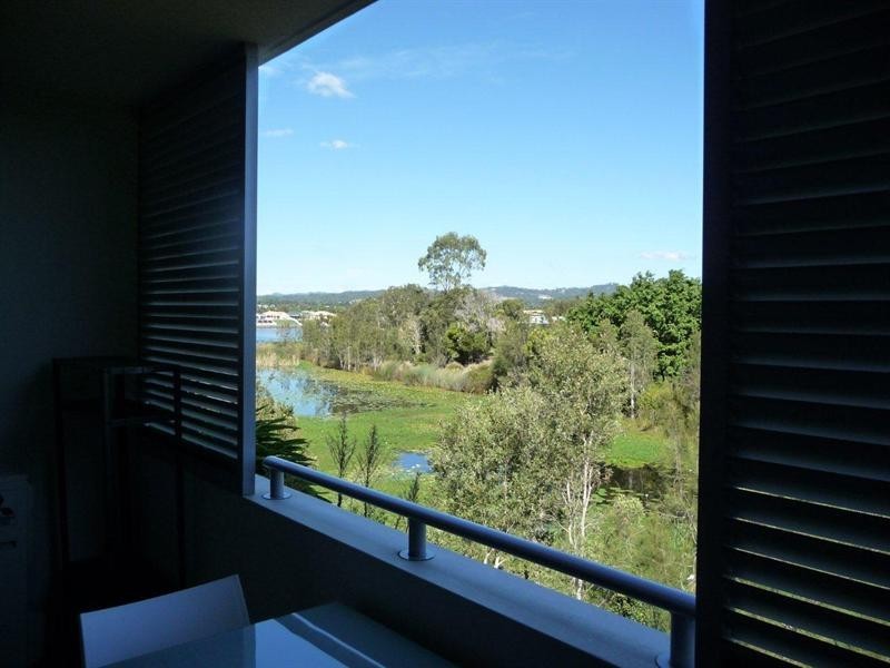 119/1-7 Moores Crescent, Varsity Lakes QLD 4227