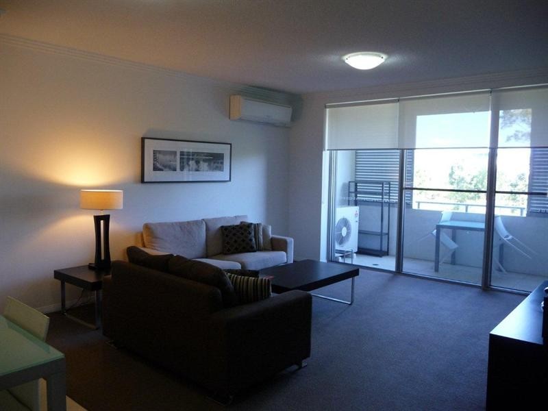 119/1-7 Moores Crescent, Varsity Lakes QLD 4227