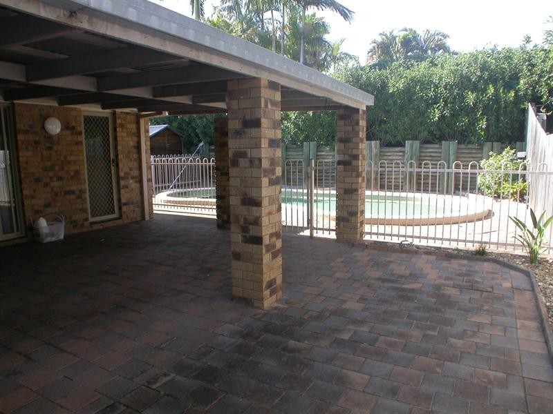 53 Allied Drive, Arundel QLD 4214