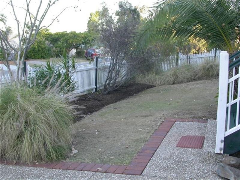 77 Tamworth Drive, Helensvale QLD 4212