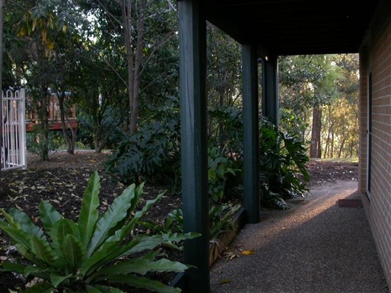 77 Tamworth Drive, Helensvale QLD 4212