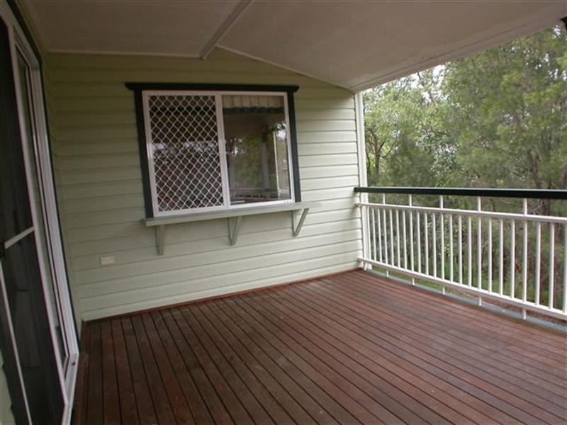 77 Tamworth Drive, Helensvale QLD 4212